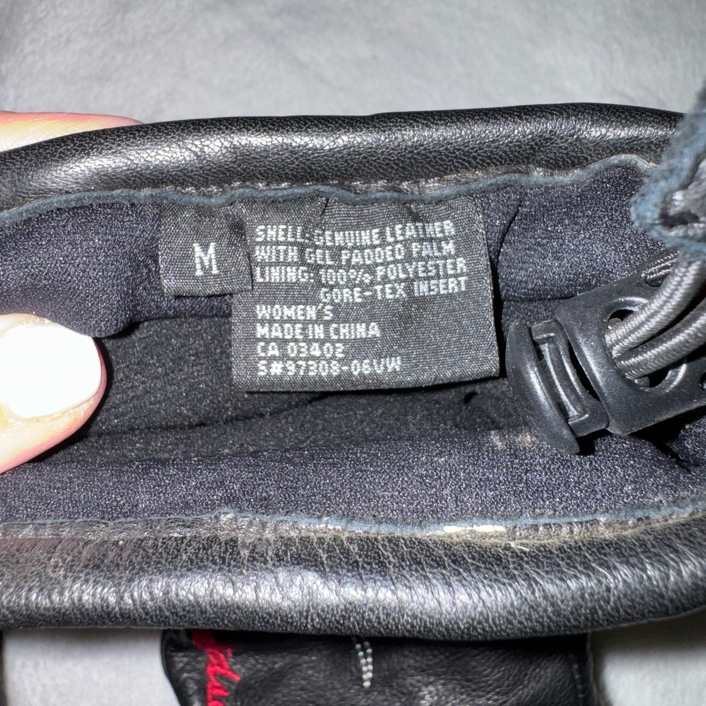 Harley-Davidson Black Leather Gloves with Red and Silver Detailing - Picture 7 of 7